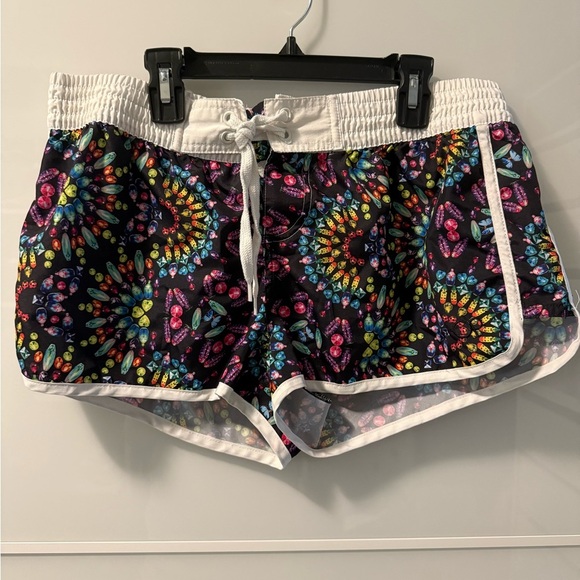 Ocean Pacific Women's Shorts - Picture 1 of 3